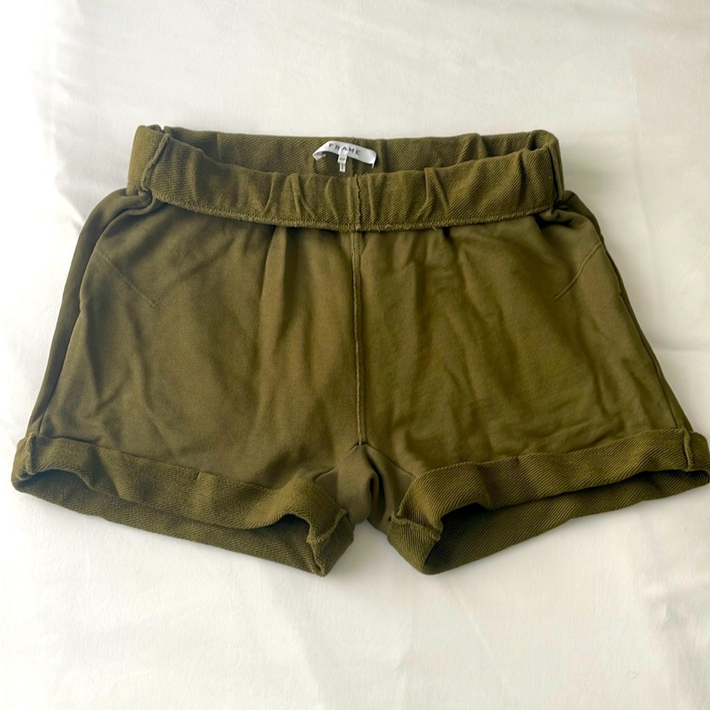 Frame comfy oversized shorts